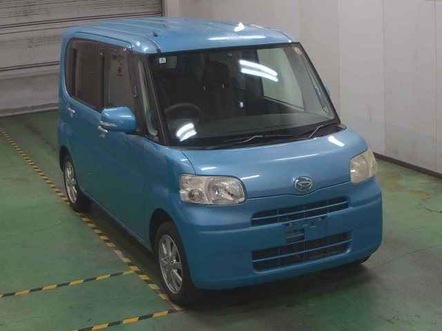 DAIHATSU TANTO — фото