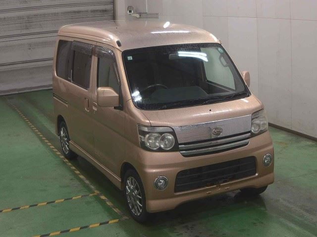 DAIHATSU ATRAI — фото