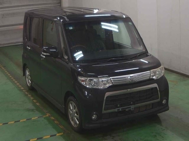 DAIHATSU TANTO — фото