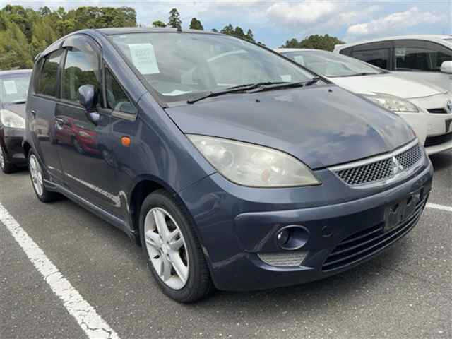 MITSUBISHI COLT — фото