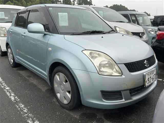 SUZUKI SWIFT — фото