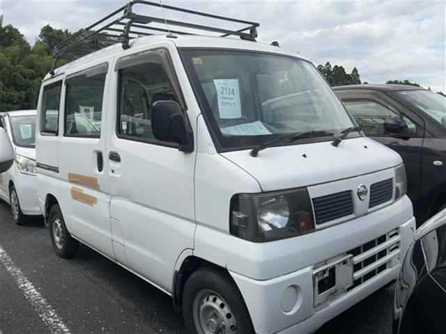 NISSAN CLIPPER — фото