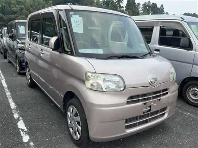 DAIHATSU TANTO — фото