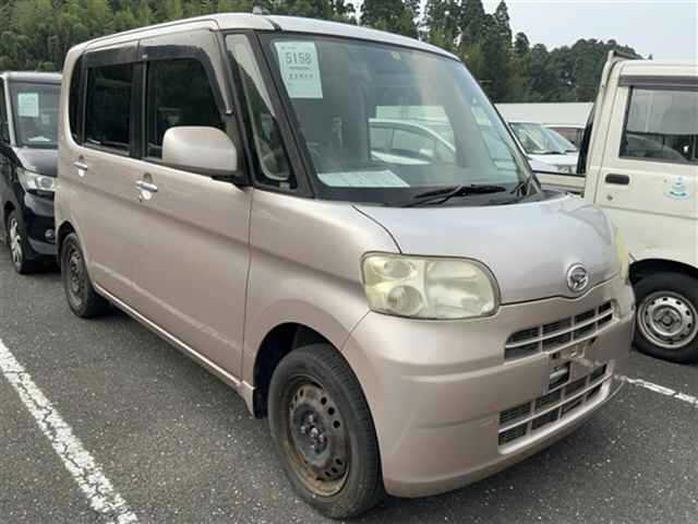 DAIHATSU TANTO — фото