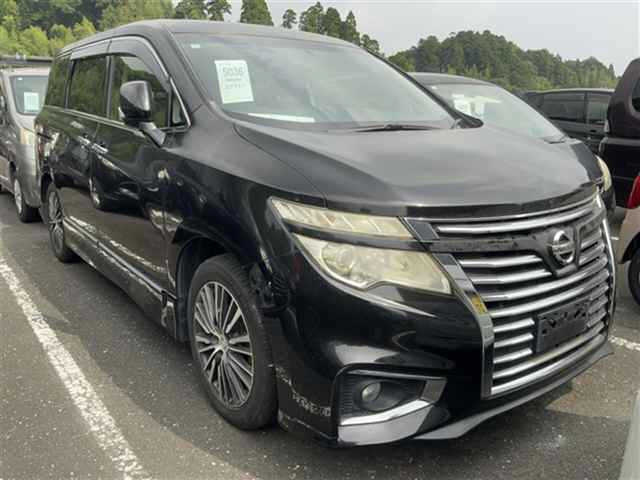 NISSAN ELGRAND — фото