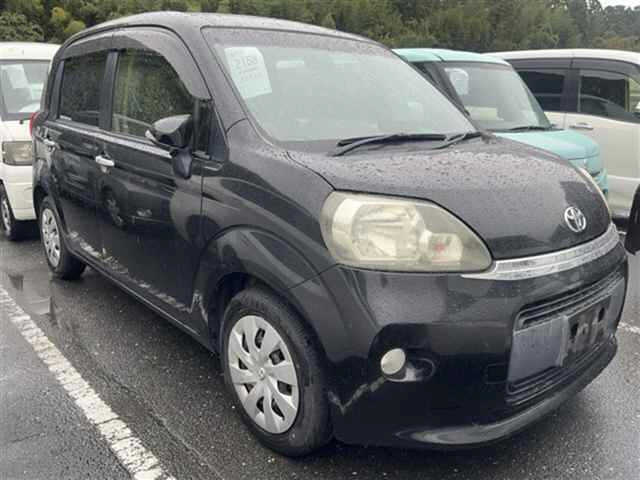 TOYOTA PORTE — фото