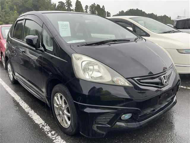 HONDA FIT — фото
