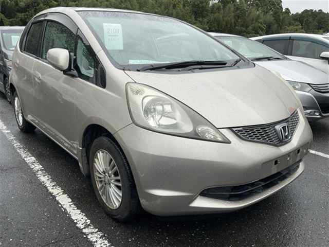 HONDA FIT — фото