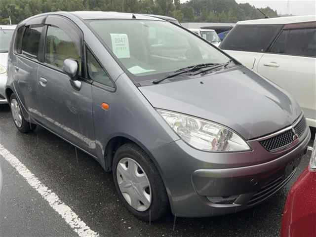 MITSUBISHI COLT — фото