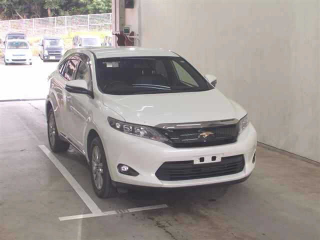 TOYOTA HARRIER — фото