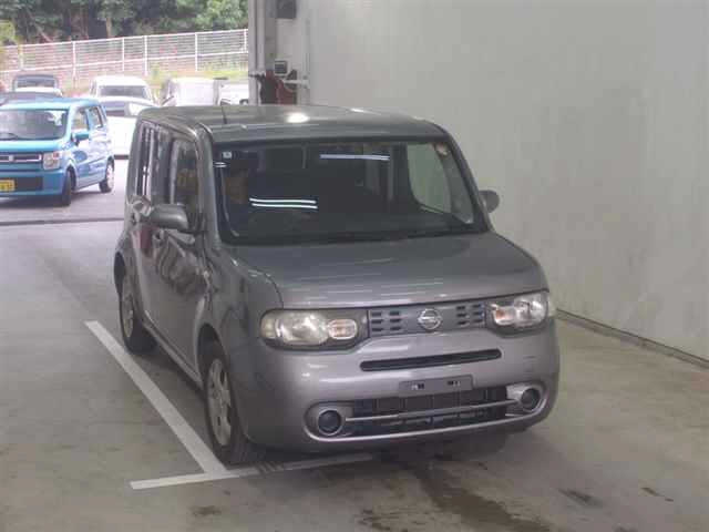 NISSAN CUBE — фото