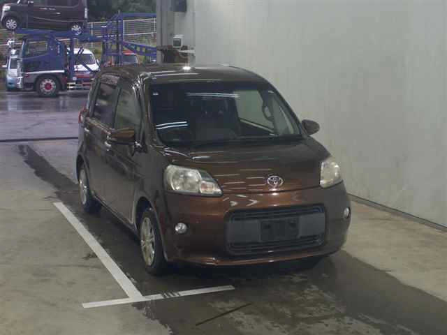 TOYOTA PORTE — фото