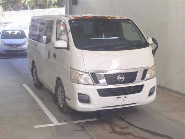NISSAN CARAVAN — фото