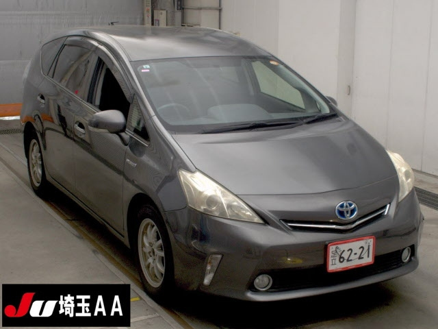 TOYOTA PRIUS — фото