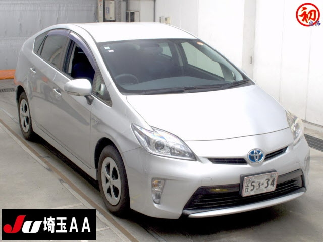 TOYOTA PRIUS — фото