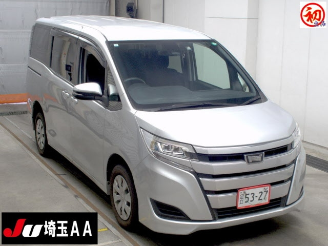 TOYOTA NOAH — фото