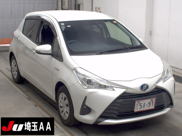 TOYOTA VITZ — фото