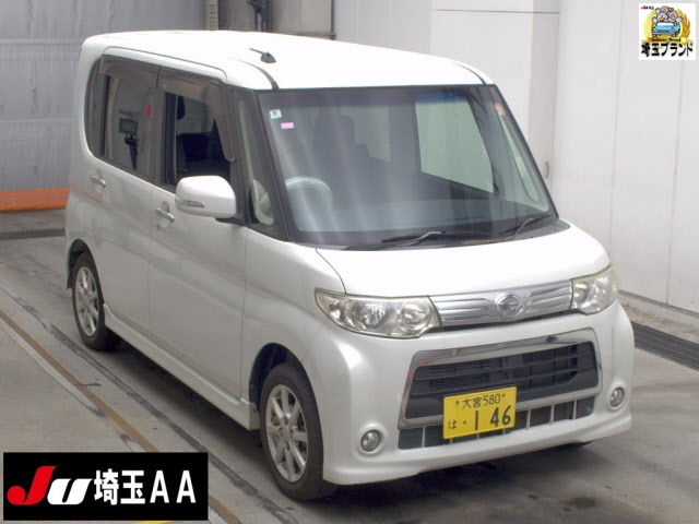 DAIHATSU TANTO — фото