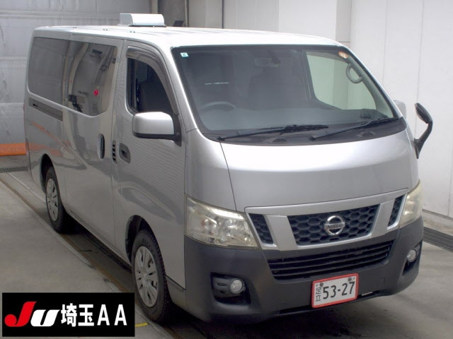 NISSAN CARAVAN — фото
