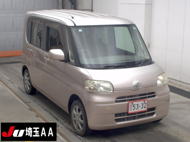 DAIHATSU TANTO — фото
