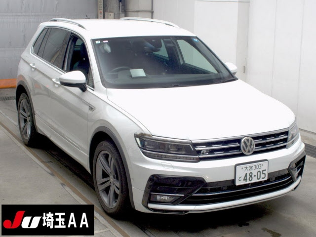 VOLKSWAGEN TIGUAN — фото