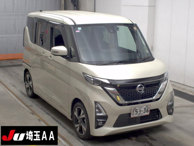 NISSAN ROOX