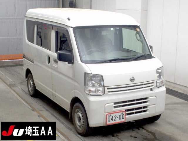 NISSAN CLIPPER — фото