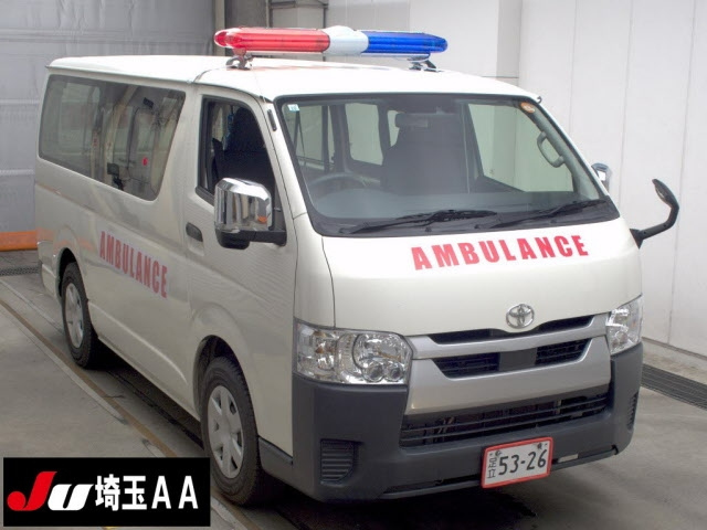 TOYOTA HIACE — фото