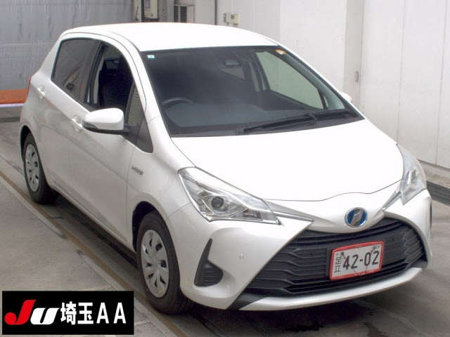 TOYOTA VITZ — фото