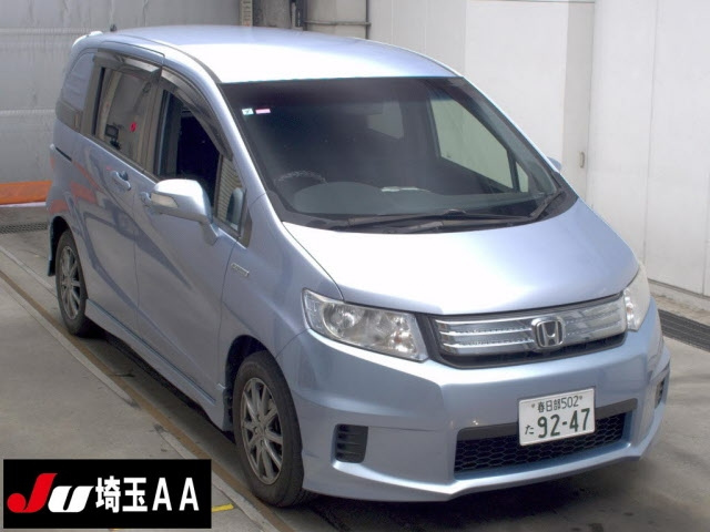 HONDA FREED — фото