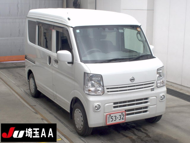 NISSAN CLIPPER — фото