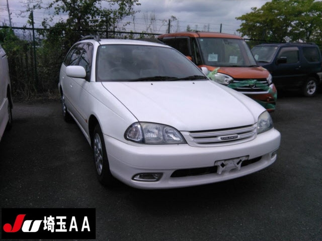 TOYOTA CALDINA — фото