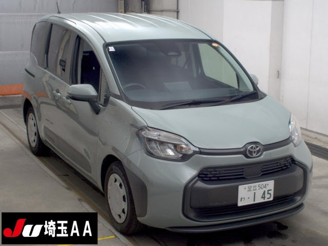 TOYOTA SIENTA — фото
