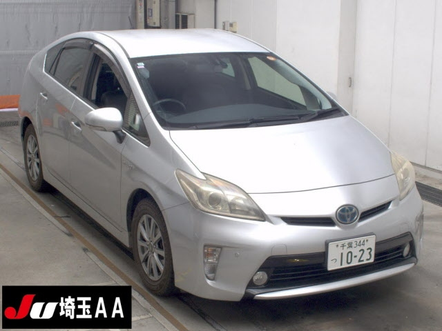 TOYOTA PRIUS — фото