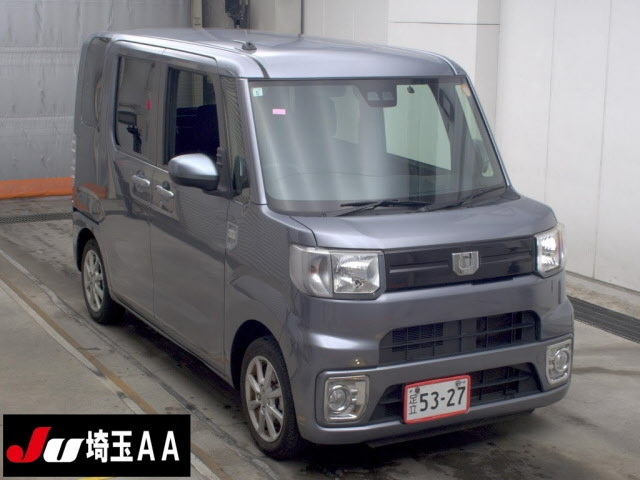 DAIHATSU WAKE — фото