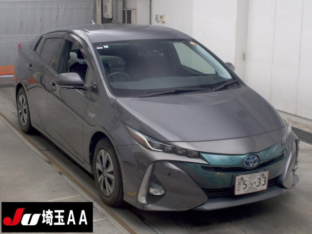 TOYOTA PRIUS — фото