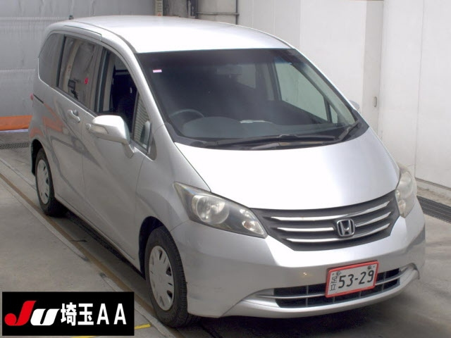 HONDA FREED — фото