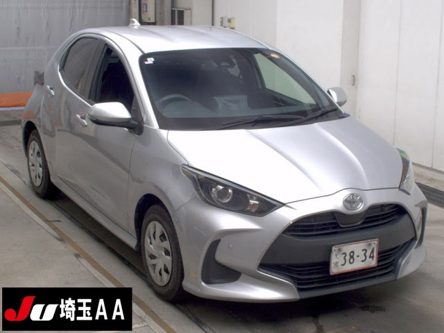 TOYOTA YARIS — фото