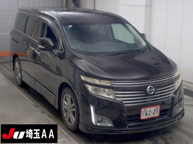 NISSAN ELGRAND — фото