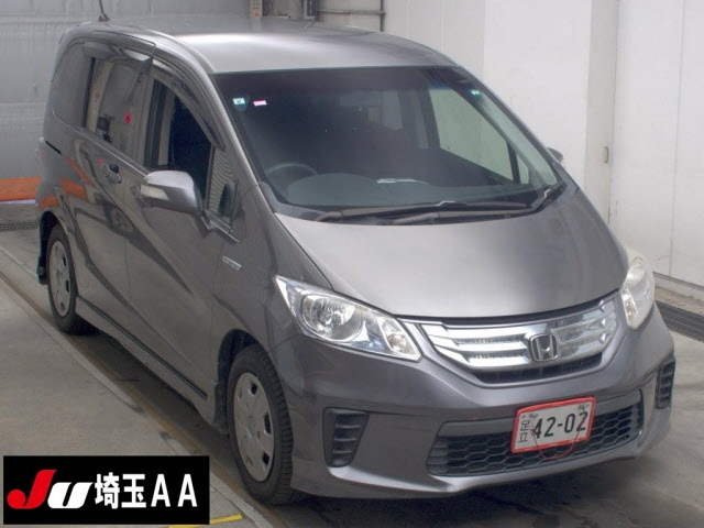 HONDA FREED — фото