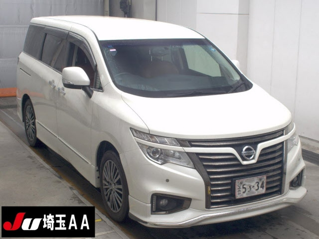 NISSAN ELGRAND — фото