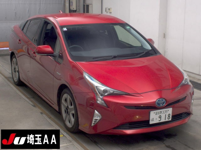 TOYOTA PRIUS — фото