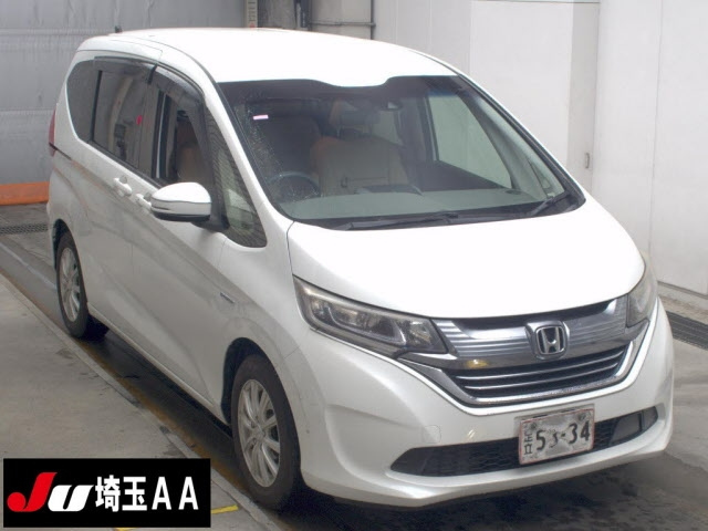 HONDA FREED — фото