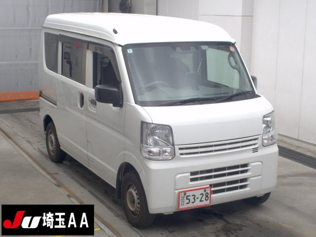 NISSAN CLIPPER — фото