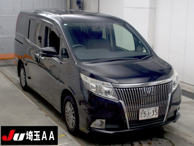 TOYOTA NOAH — фото