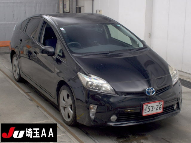 TOYOTA PRIUS — фото