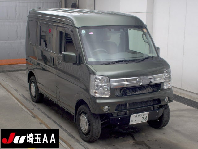 NISSAN CLIPPER — фото