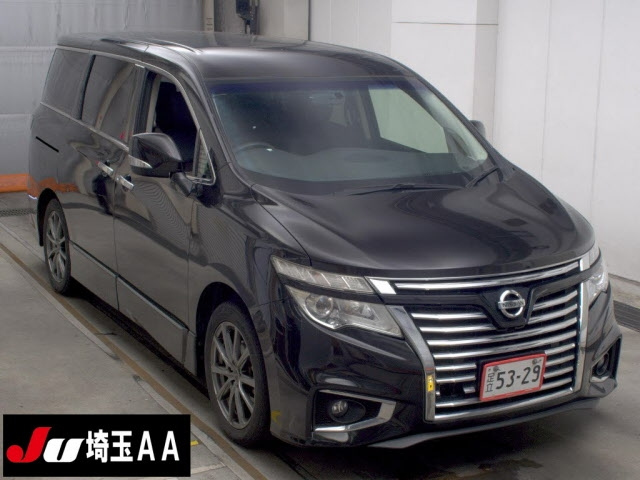 NISSAN ELGRAND — фото