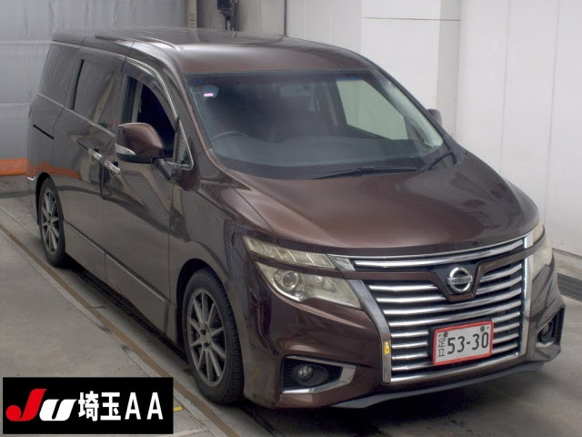 NISSAN ELGRAND — фото
