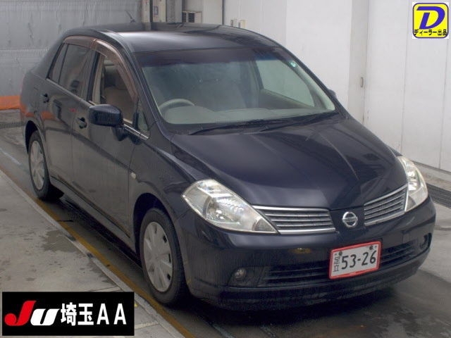 NISSAN TIIDA — фото